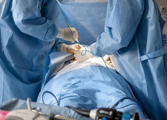 Best Endoscopic Urinary Stone Surgeon in Noida