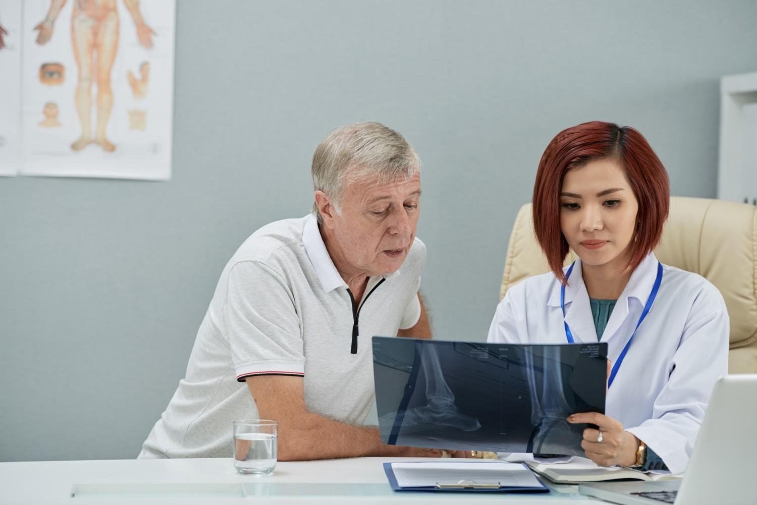 Top Kidney Specialist Doctor in Noida