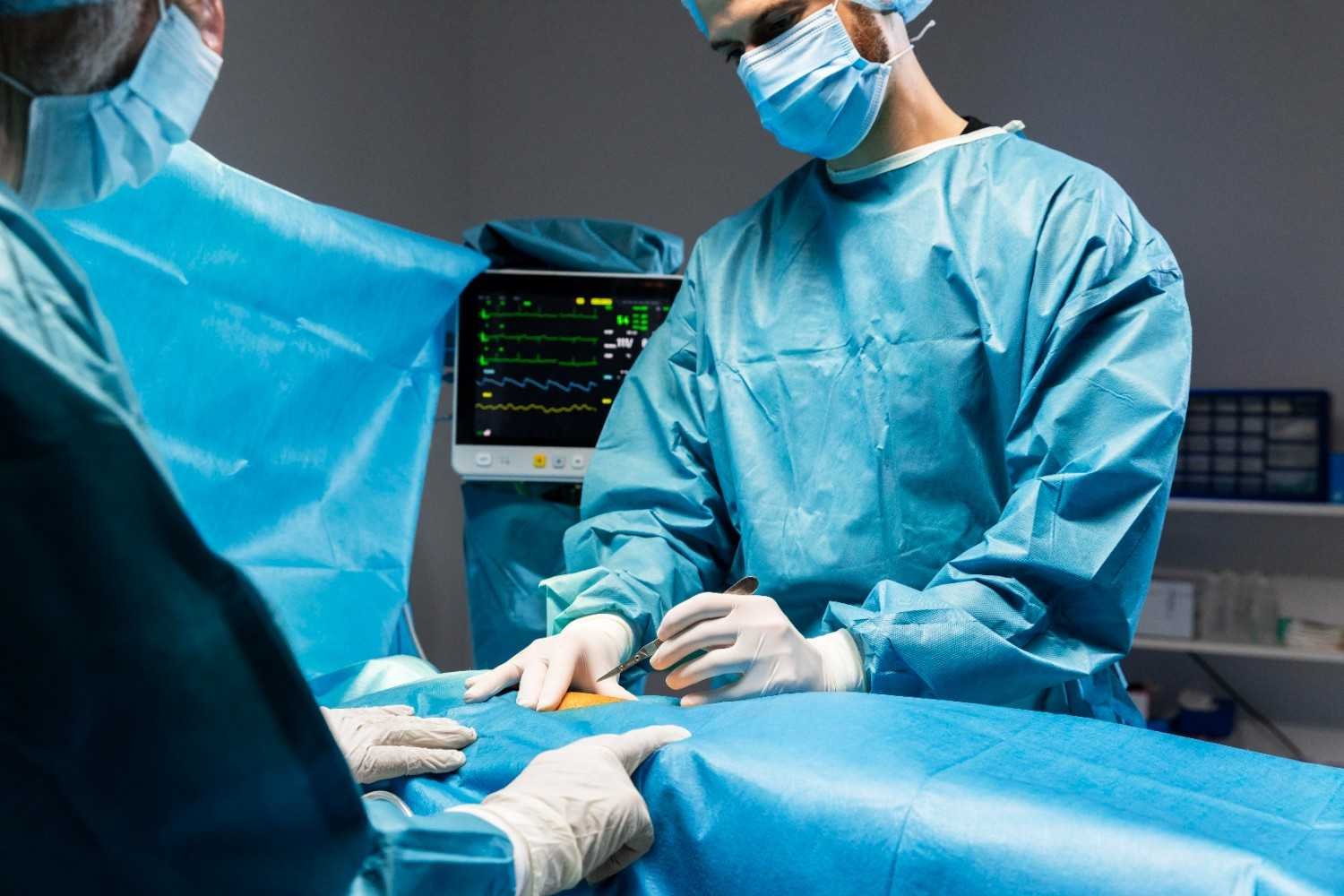 Best Kidney Transplant Surgeon in Noida
