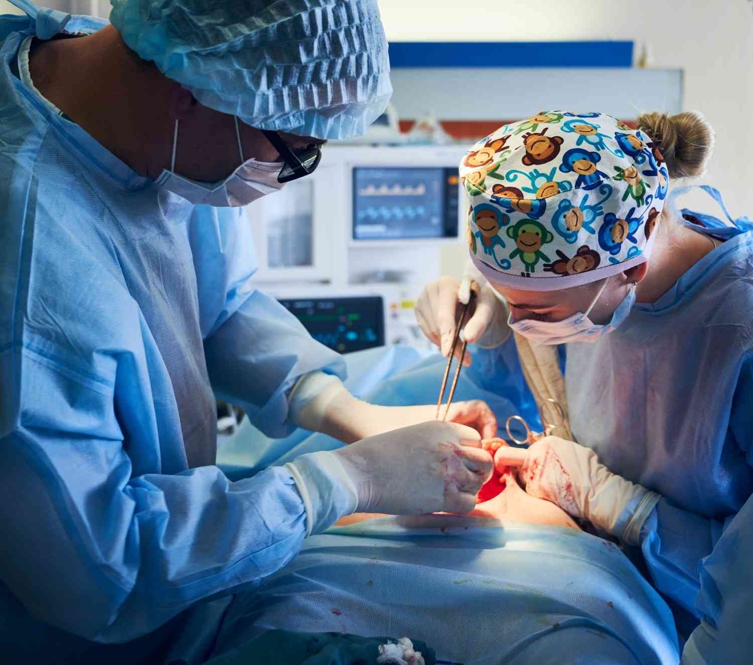 Best Kidney Transplant Surgeon in Noida