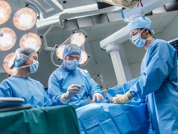 Kidney Transplant Surgeon in Noida Extension