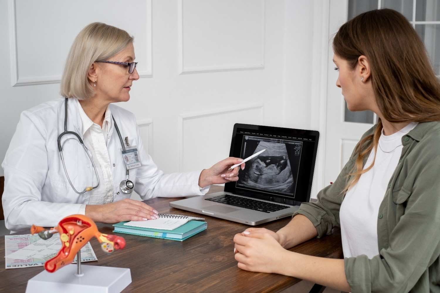 Best Female Urology in Noida
